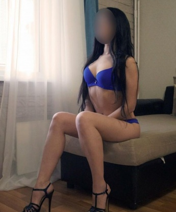 Мои услуги позволят тебе расслабиться, отдохнуть и получить неповторимое удовольствие. Я знаю, как доставить тебе настоящее наслаждение и выполнить твои самые сокровенные желания. У меня есть талант создавать атмосферу взаимной сладкой страсти и искушения. Мои фото настоящие, и ты можешь убедиться в этом при встрече. Моя креативность и нежность помогут нам исследовать новые грани наслаждения. Со мной ты сможешь забыть обо всех заботах и ощутить настоящий оазис удовольствия. Возможно, ты уже слышал обо мне от тех, кому я уже доставила незабываемые моменты? Позволь себе окунуться в мир наслаждения в моей компании, и ты не пожалеешь об этом. Жду тебя в Москве! 😘🌸 4723, 24 года